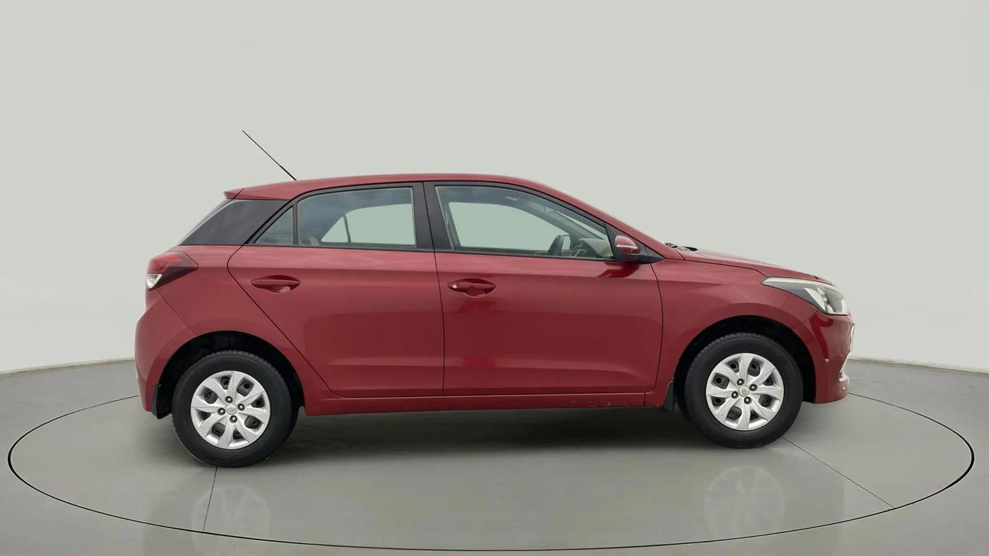 2017 Hyundai Elite i20 SPORTZ 1.2, Petrol, Manual, 76,762 km, Right Side View