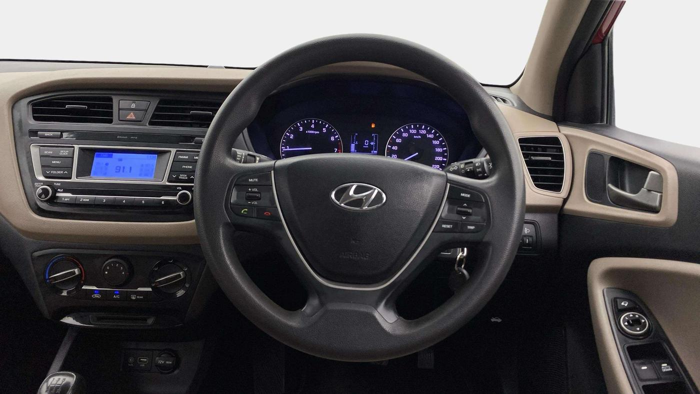 2017 Hyundai Elite i20 SPORTZ 1.2, Petrol, Manual, 76,762 km, Steering Wheel Close Up