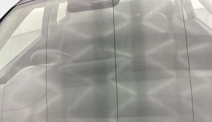 2021 Hyundai NEW I20 SPORTZ 1.2 AT, Petrol, Automatic, 30,970 km, Front windshield - Minor spot on windshield