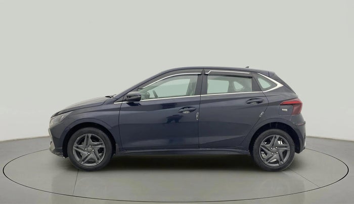 2021 Hyundai NEW I20 SPORTZ 1.2 AT, Petrol, Automatic, 30,970 km, Left Side