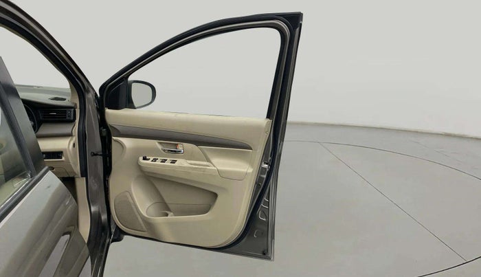 2021 Maruti Ertiga VXI SHVS, Petrol, Manual, 35,164 km, RHS Front Door