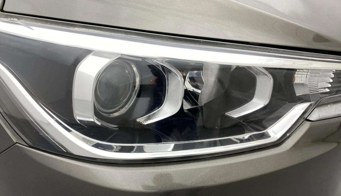 2021 Maruti Ertiga VXI SHVS, Petrol, Manual, 35,164 km, Right headlight - Minor scratches