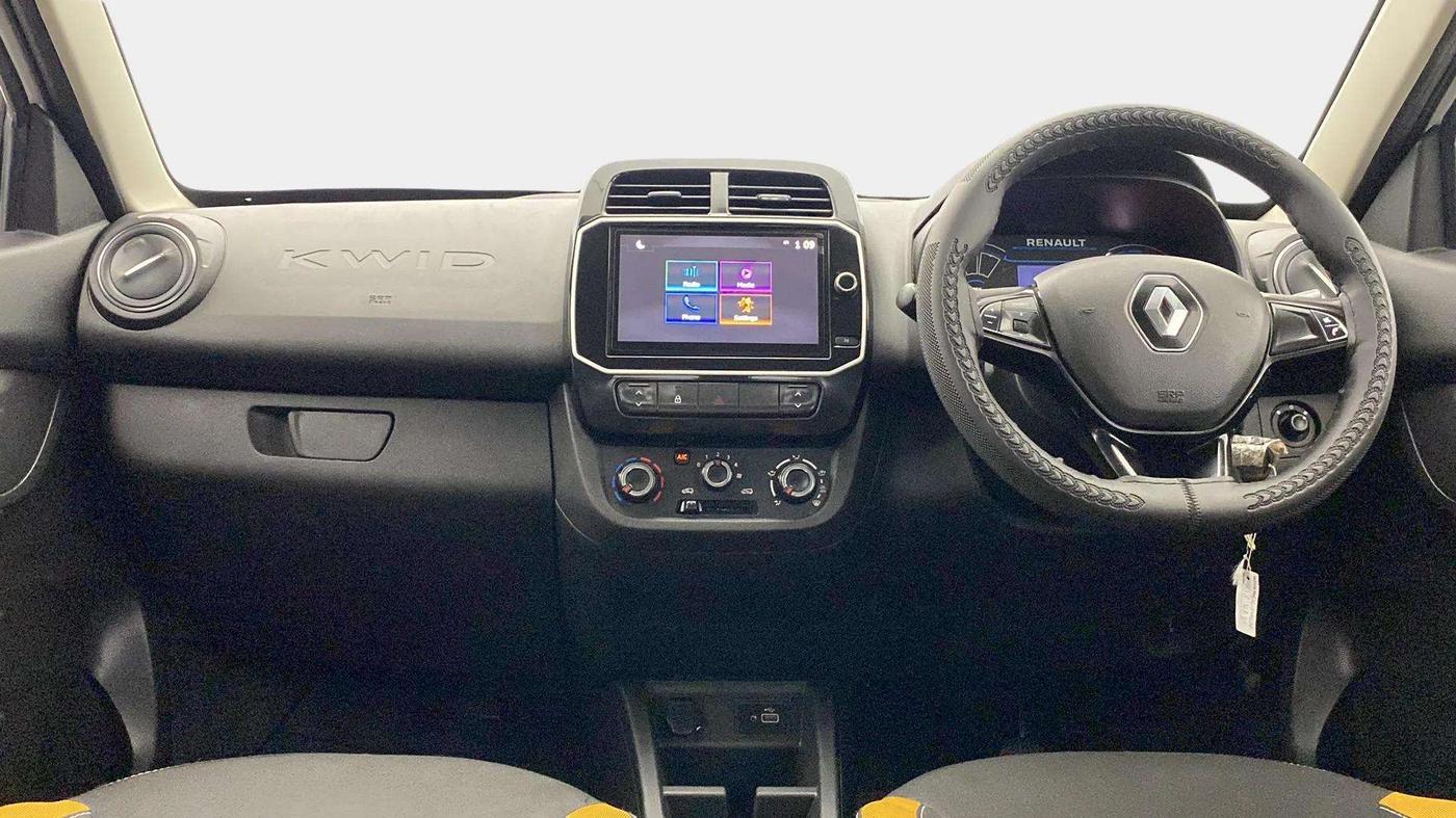 2023 Renault Kwid CLIMBER 1.0 AMT Dual Tone , Petrol, Automatic, 39,326 km, Dashboard