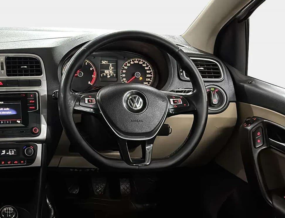 2016 Volkswagen Polo HIGHLINE1.2L, Petrol, Manual, 90,843 km, Steering Wheel Close Up