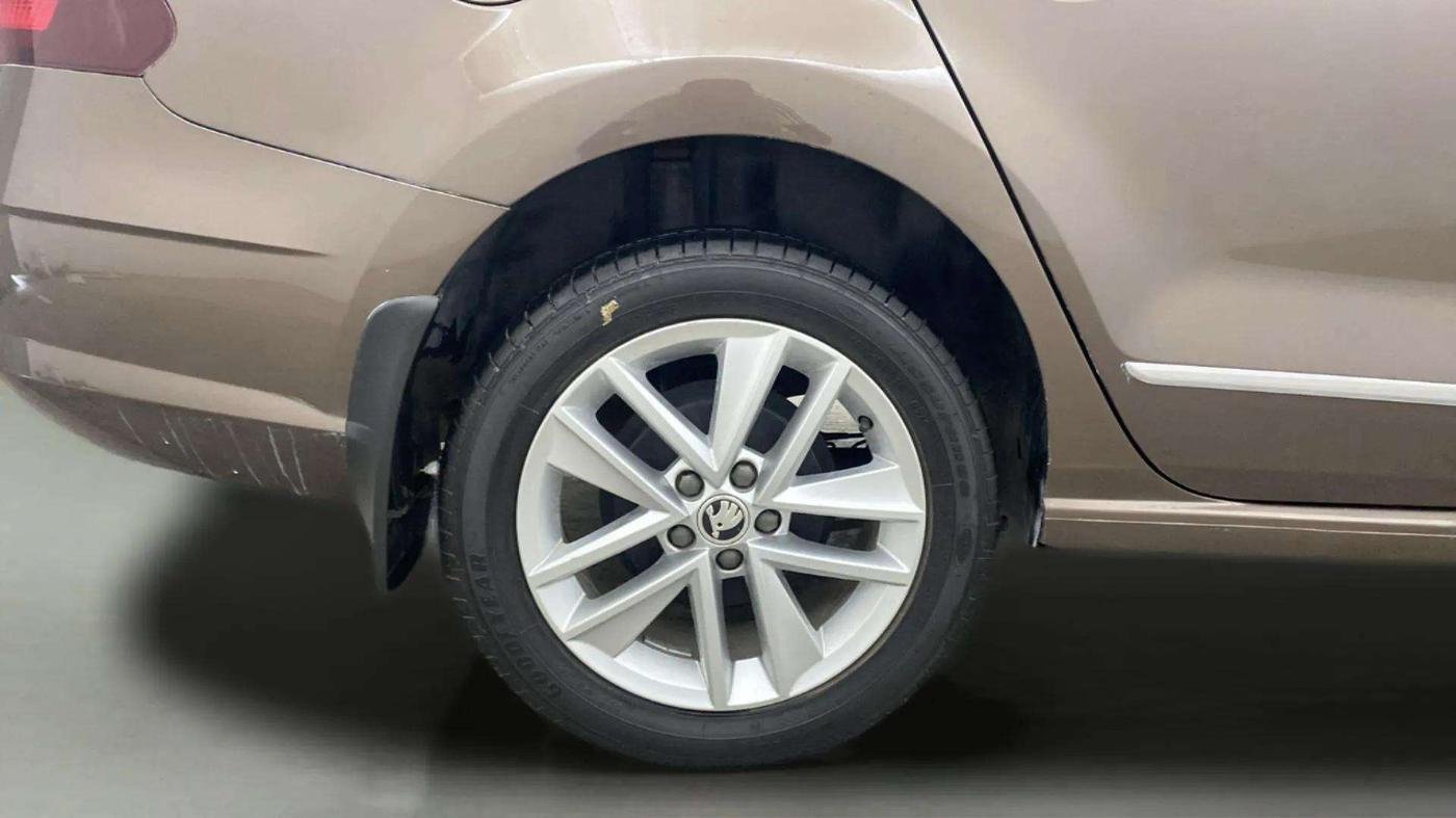 2020 Skoda Rapid STYLE TSI, Petrol, Manual, 12,444 km, Right Rear Wheel