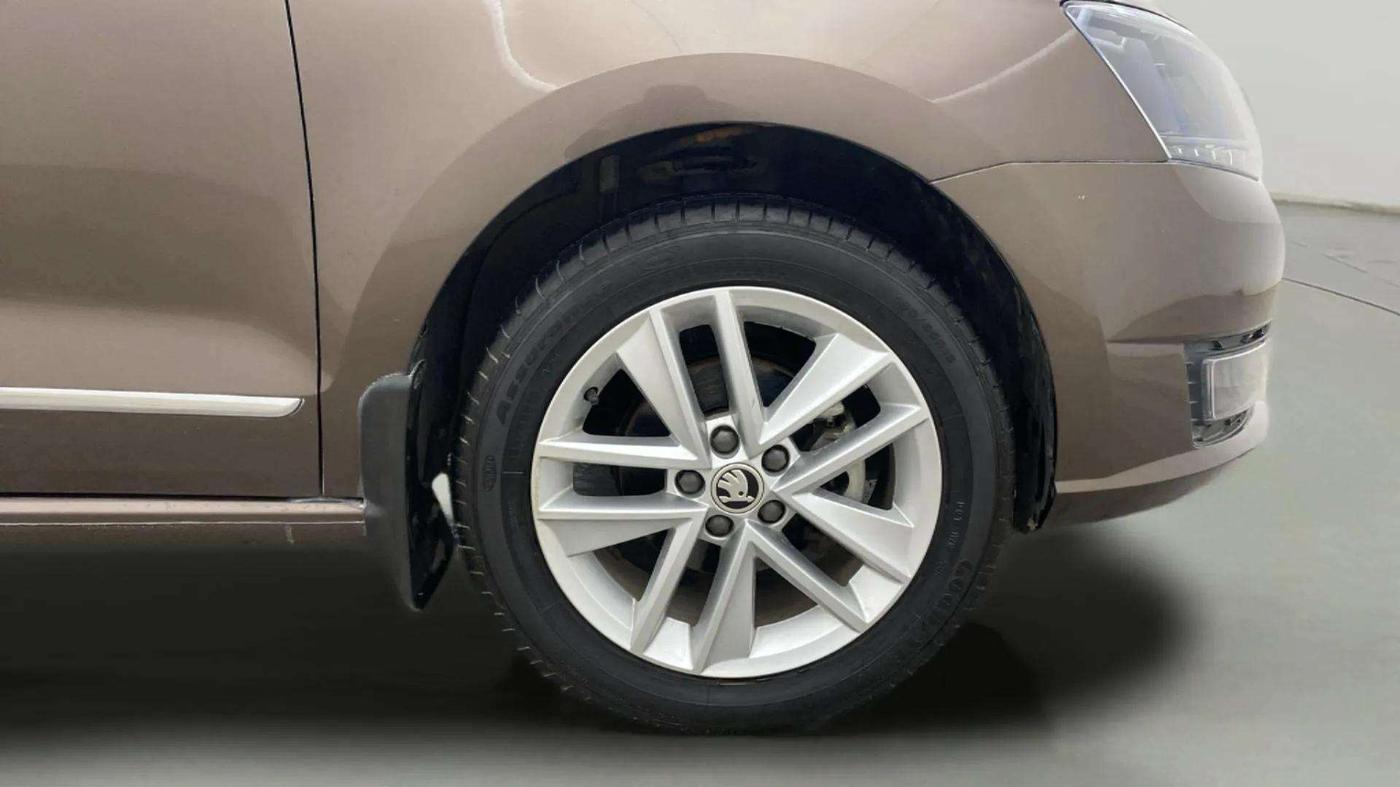 2020 Skoda Rapid STYLE TSI, Petrol, Manual, 12,444 km, Right Front Wheel