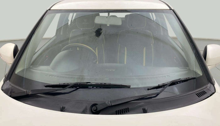 2015 Maruti Swift VXI, Petrol, Manual, 73,863 km, Front Windshield
