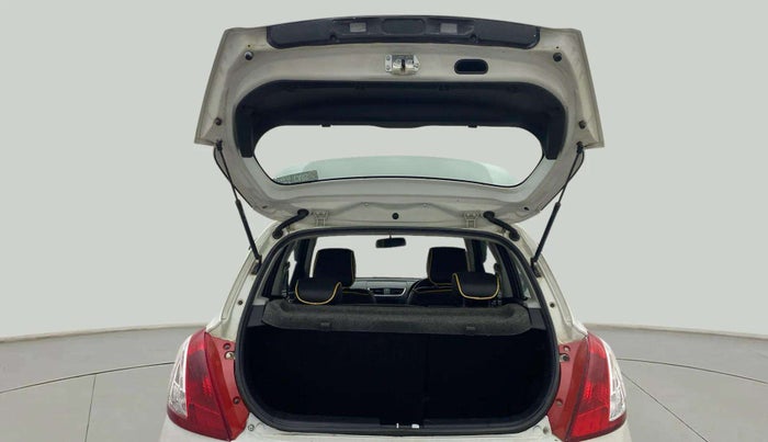 2015 Maruti Swift VXI, Petrol, Manual, 73,863 km, Boot Door Open