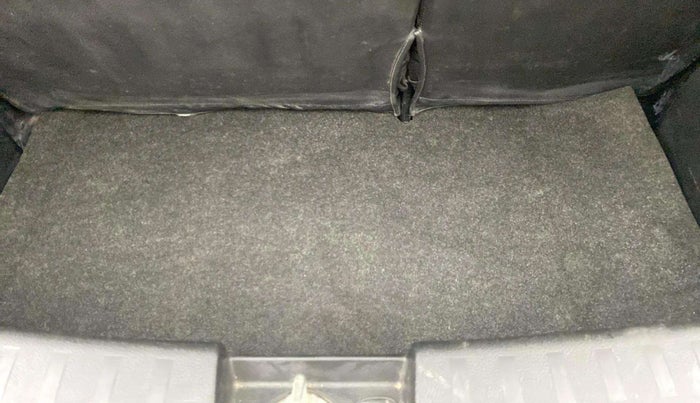 2015 Maruti Swift VXI, Petrol, Manual, 73,863 km, Boot Inside