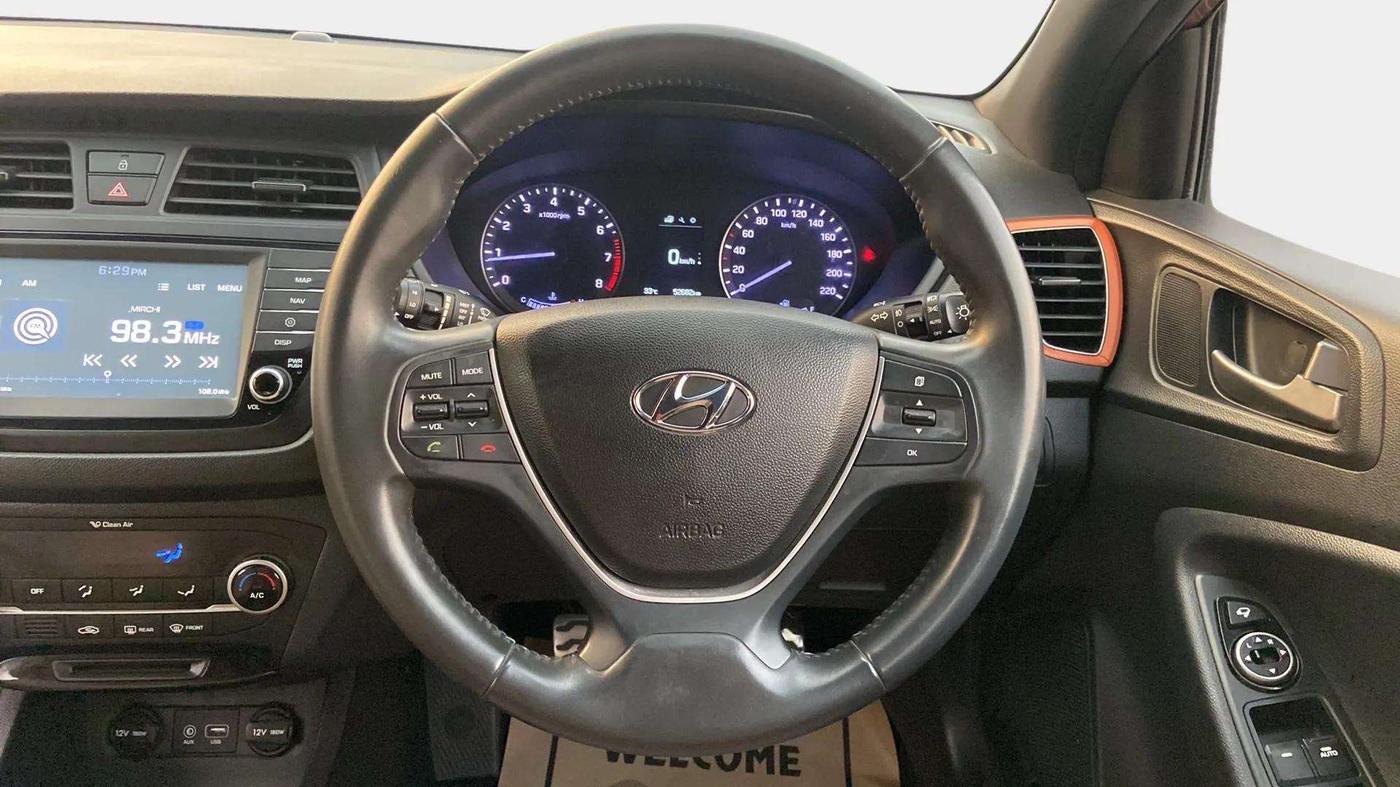 2017 Hyundai i20 Active 1.2 SX, Petrol, Manual, 52,699 km, Steering Wheel Close Up