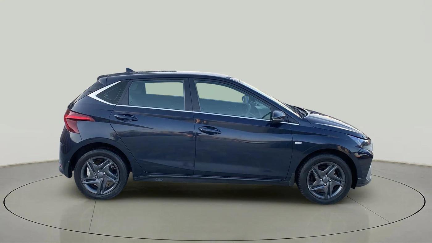 2022 Hyundai NEW I20 Sportz 1.2 IVT, Petrol, Automatic, 31,469 km, Right Side View