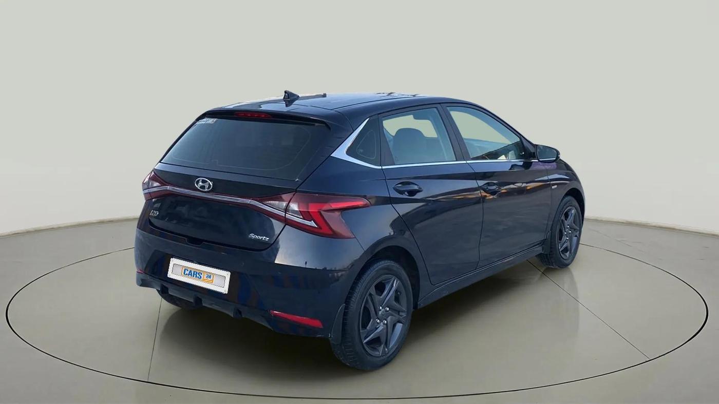 2022 Hyundai NEW I20 Sportz 1.2 IVT, Petrol, Automatic, 31,469 km, Right Back Diagonal