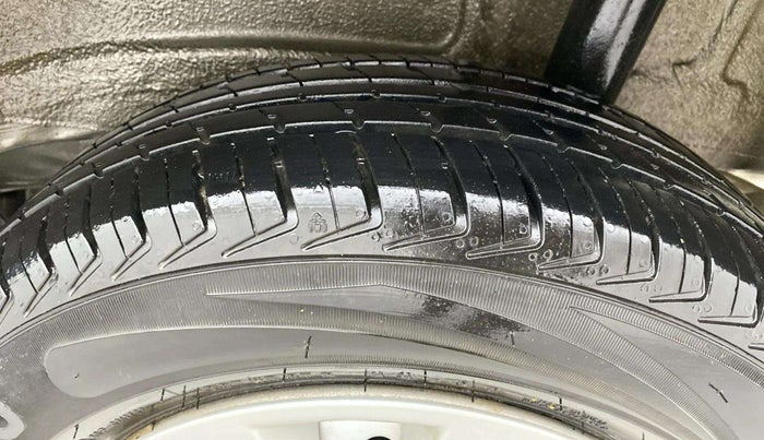 2023 Maruti New Wagon-R LXI CNG 1.0, CNG, Manual, 23,127 km, Right Rear Tyre Tread