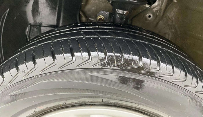 2023 Maruti New Wagon-R LXI CNG 1.0, CNG, Manual, 23,127 km, Right Front Tyre Tread