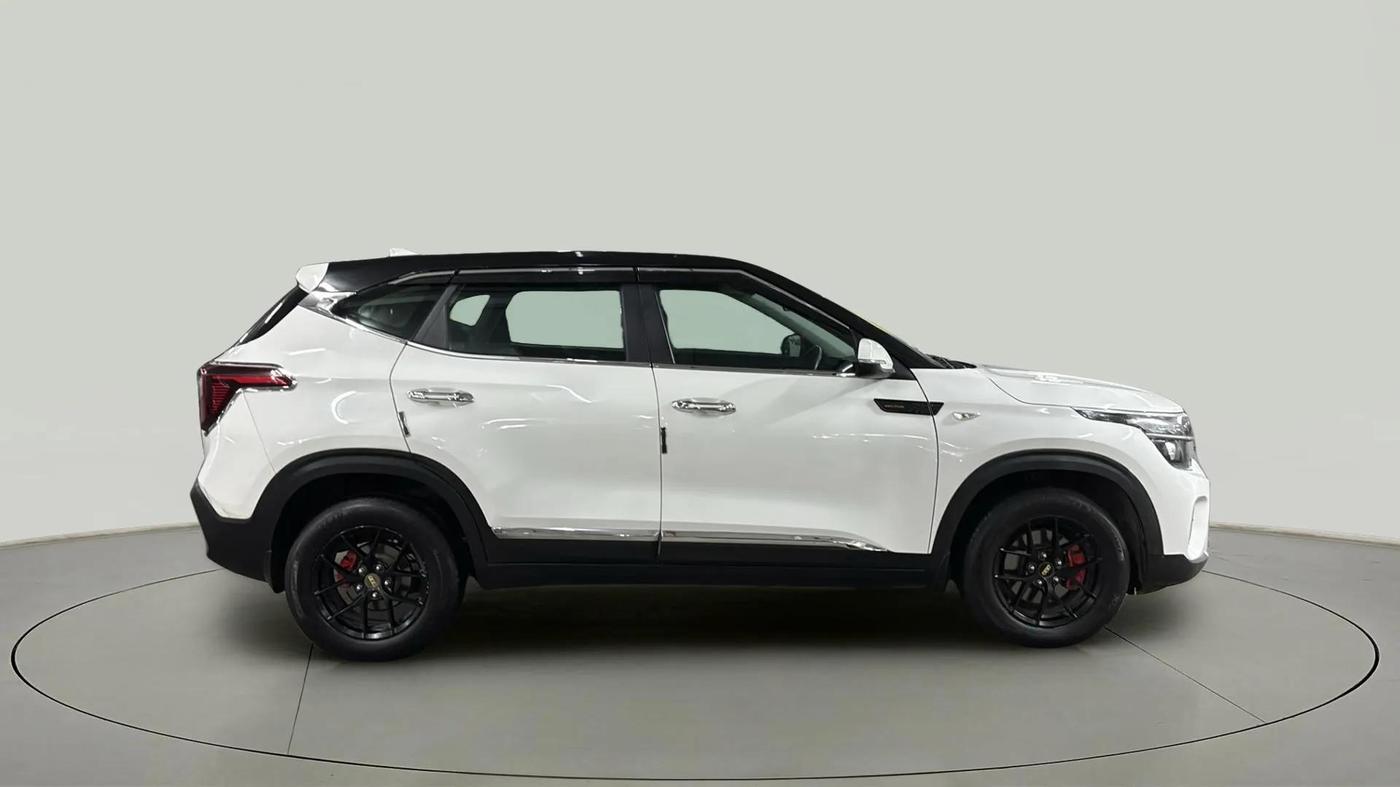 2023 KIA SELTOS HTE 1.5 PETROL, Petrol, Manual, 29,607 km, Right Side View