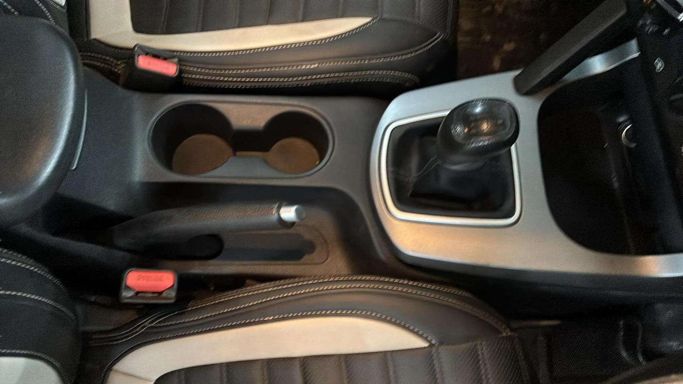 2023 KIA SELTOS HTE 1.5 PETROL, Petrol, Manual, 29,607 km, Gear Lever