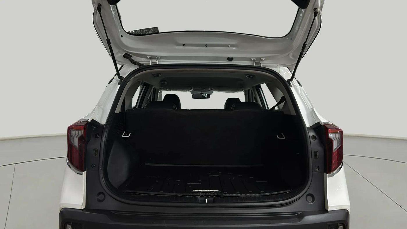 2023 KIA SELTOS HTE 1.5 PETROL, Petrol, Manual, 29,607 km, Boot Inside