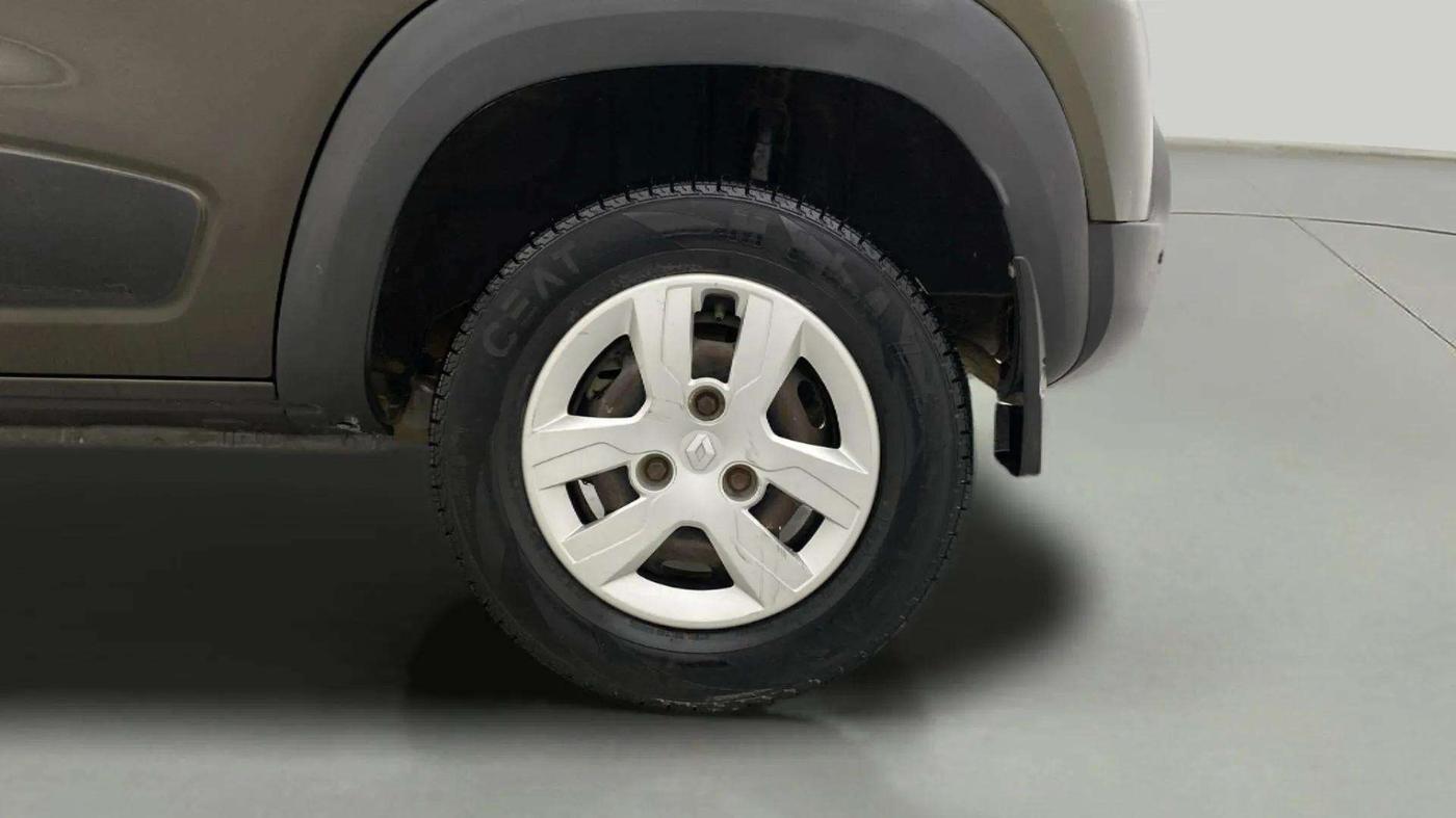 2016 Renault Kwid RXL, Petrol, Manual, 9,891 km, Left Rear Wheel
