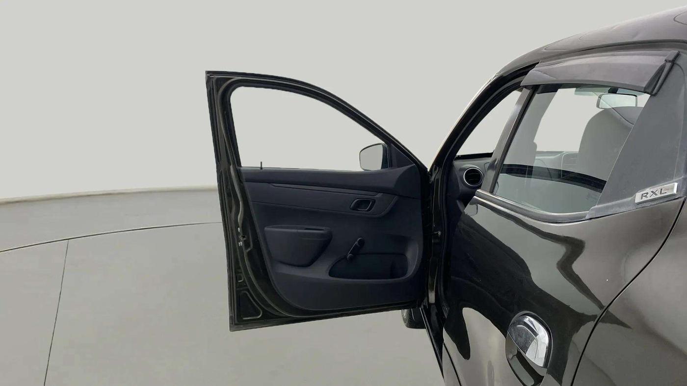 2016 Renault Kwid RXL, Petrol, Manual, 9,891 km, LHS Front Door