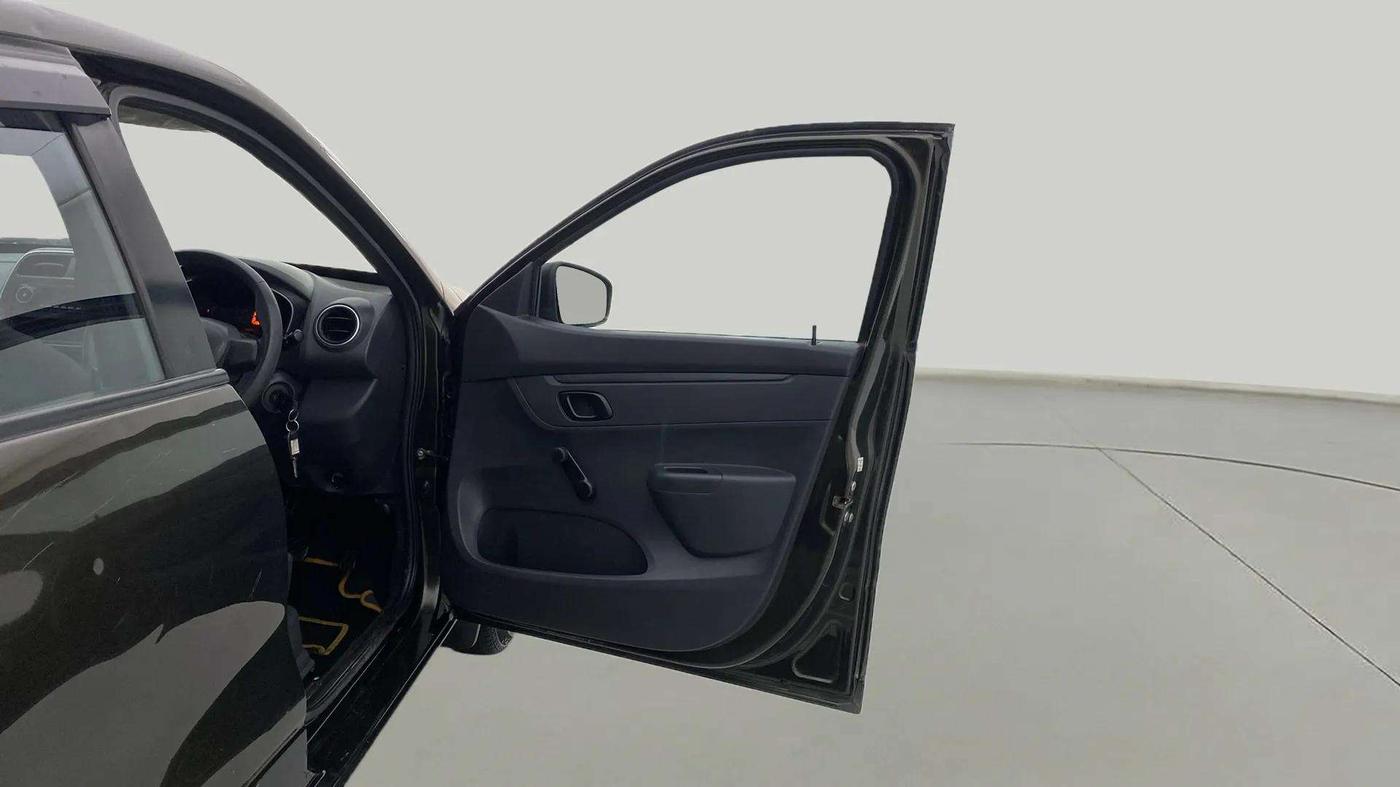 2016 Renault Kwid RXL, Petrol, Manual, 9,891 km, RHS Front Door