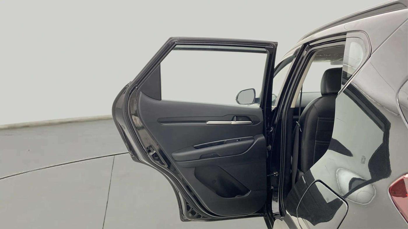 2023 KIA SONET HTK PLUS 1.2 PETROL MT, Petrol, Manual, 11,582 km, LHS Rear Door
