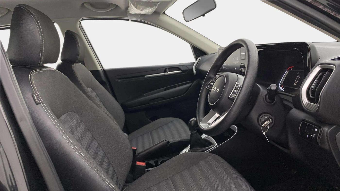 2023 KIA SONET HTK PLUS 1.2 PETROL MT, Petrol, Manual, 11,582 km, Right Side Front Door Cabin