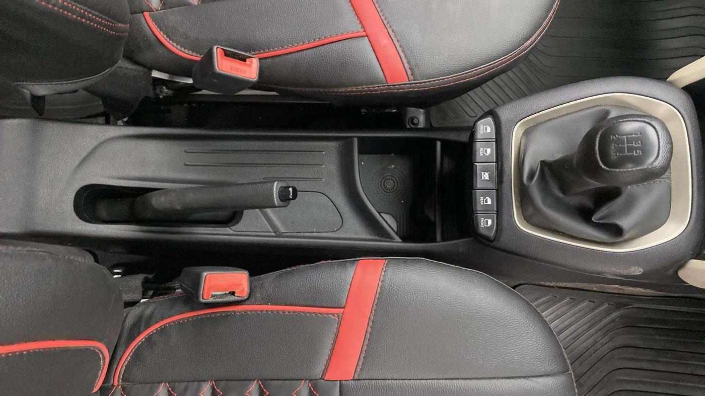 2018 Hyundai NEW SANTRO ASTA MT, Petrol, Manual, 40,329 km, Gear Lever