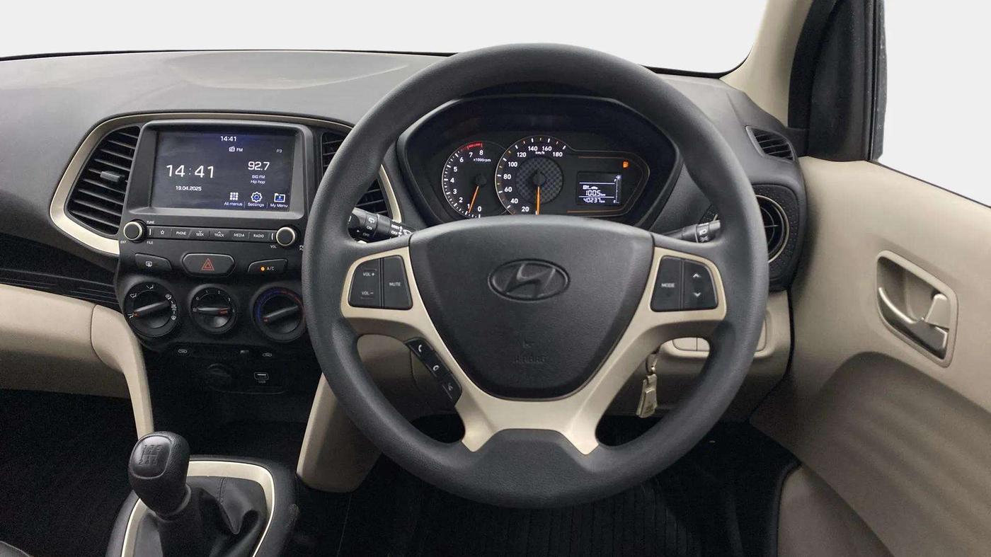 2018 Hyundai NEW SANTRO ASTA MT, Petrol, Manual, 40,329 km, Steering Wheel Close Up