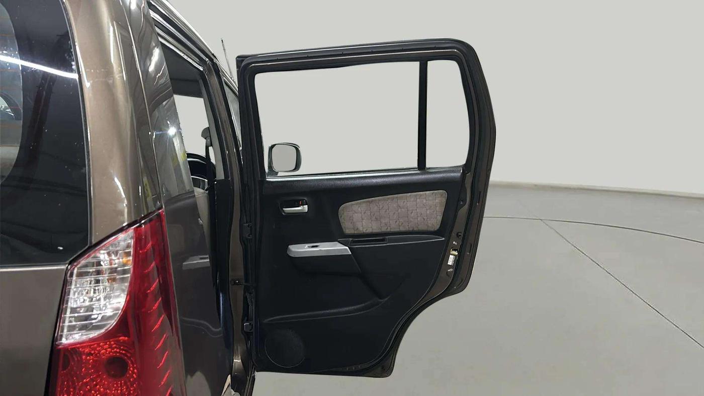 2016 Maruti Wagon R 1.0 VXI, Petrol, Manual, 37,227 km, RHS Rear Door