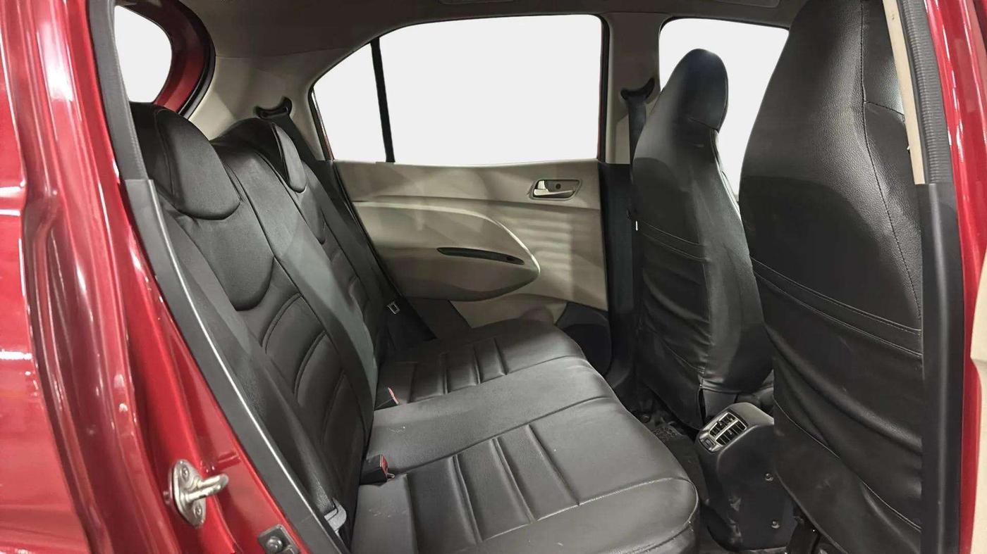 2019 Hyundai NEW SANTRO MAGNA, CNG, Manual, 43,016 km, Right Side Rear Door Cabin