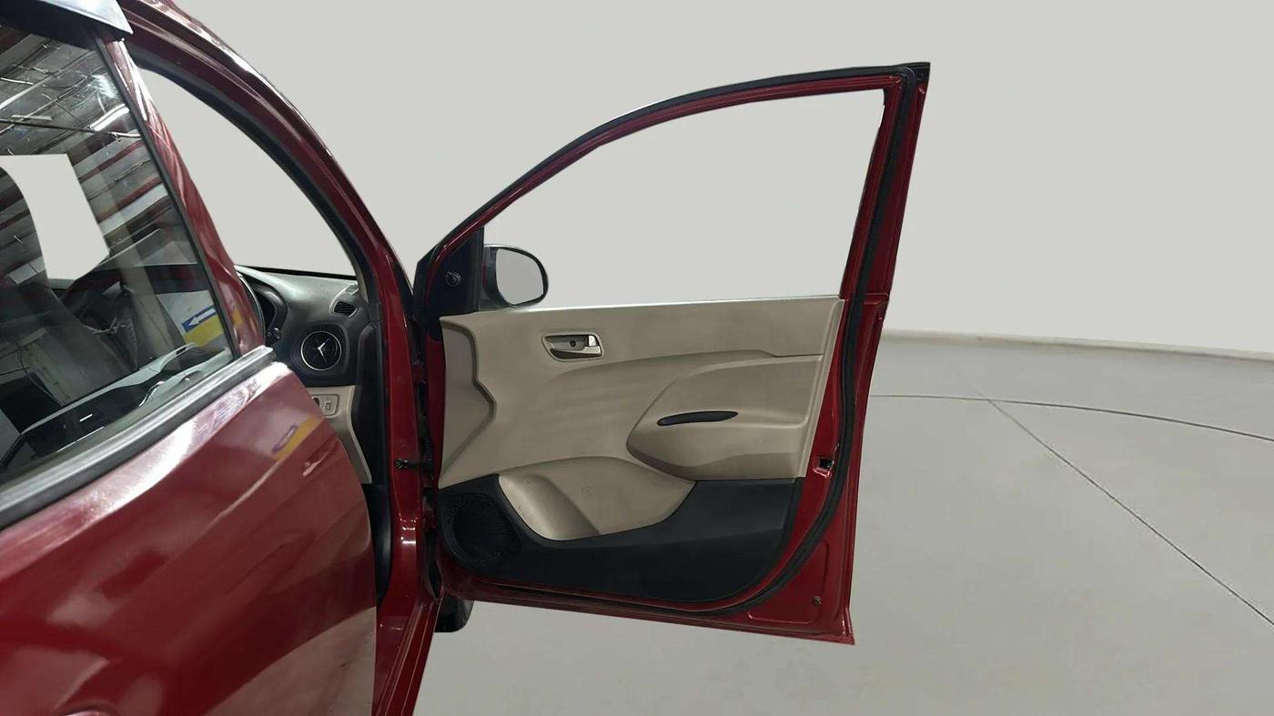 2019 Hyundai NEW SANTRO MAGNA, CNG, Manual, 43,016 km, RHS Front Door