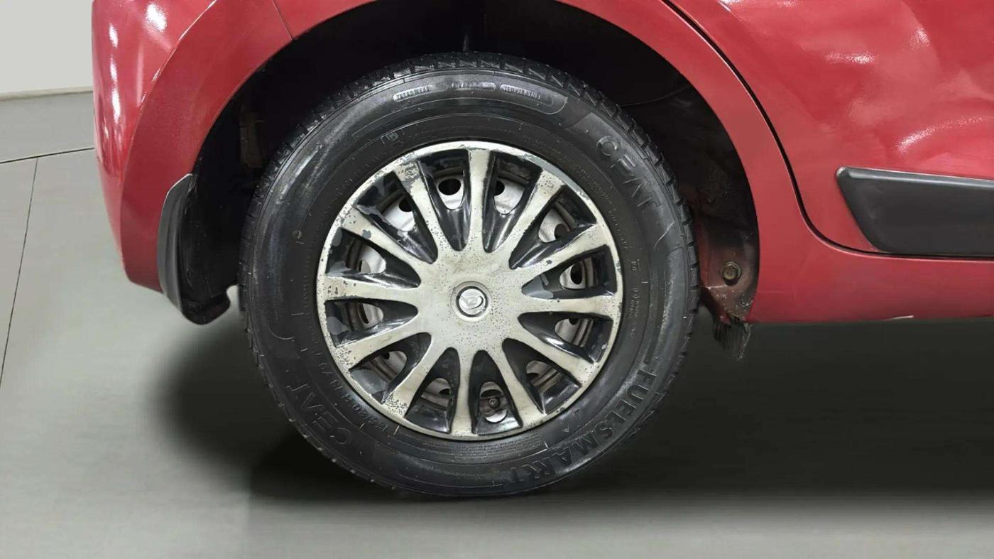 2019 Hyundai NEW SANTRO MAGNA, CNG, Manual, 43,016 km, Right Rear Wheel