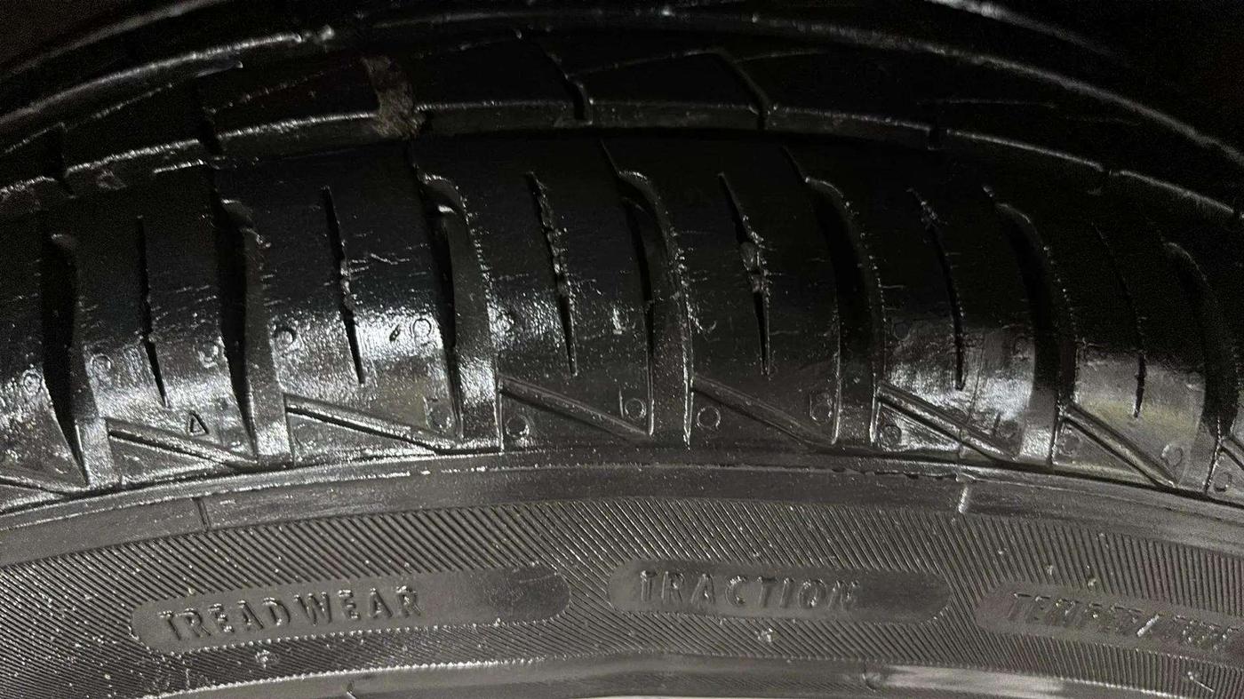 2019 Hyundai NEW SANTRO MAGNA, CNG, Manual, 43,016 km, Right Rear Tyre Tread