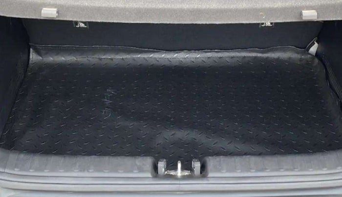 2023 KIA SONET HTK PLUS 1.2, Petrol, Manual, 6,341 km, Boot Inside