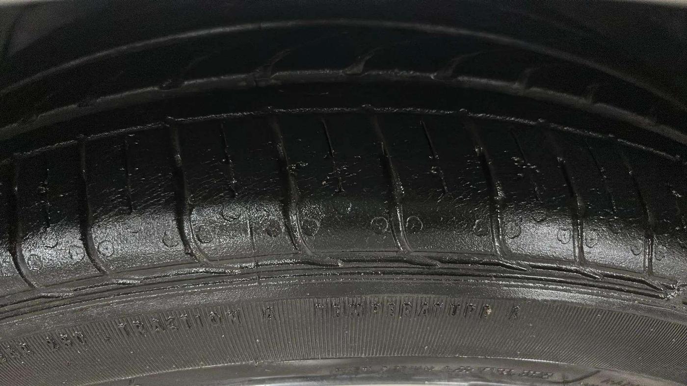 2023 Tata Tiago XZA PLUS PETROL, Petrol, Automatic, 16,618 km, Left Front Tyre Tread