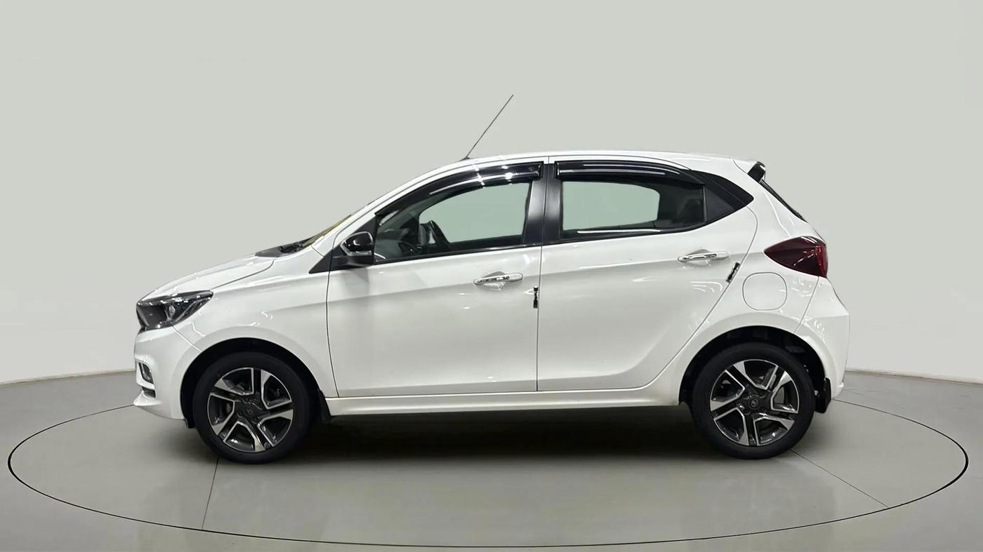 2023 Tata Tiago XZA PLUS PETROL, Petrol, Automatic, 16,618 km, Left Side