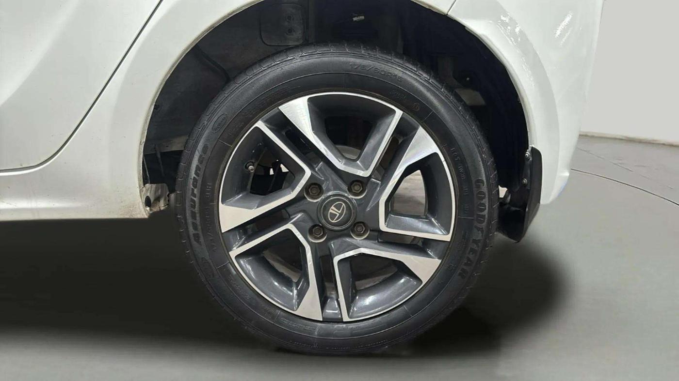 2023 Tata Tiago XZA PLUS PETROL, Petrol, Automatic, 16,618 km, Left Rear Wheel