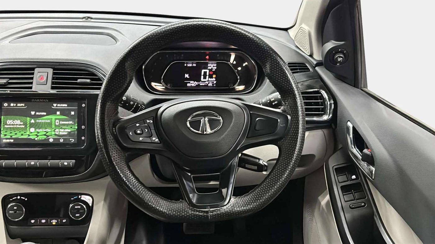 2023 Tata Tiago XZA PLUS PETROL, Petrol, Automatic, 16,618 km, Steering Wheel Close Up
