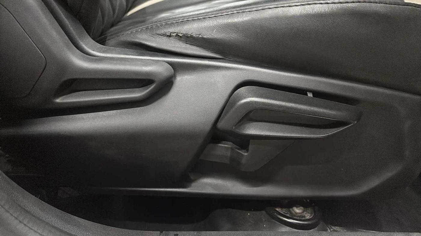 2023 Tata Tiago XZA PLUS PETROL, Petrol, Automatic, 16,618 km, Driver Side Adjustment Panel
