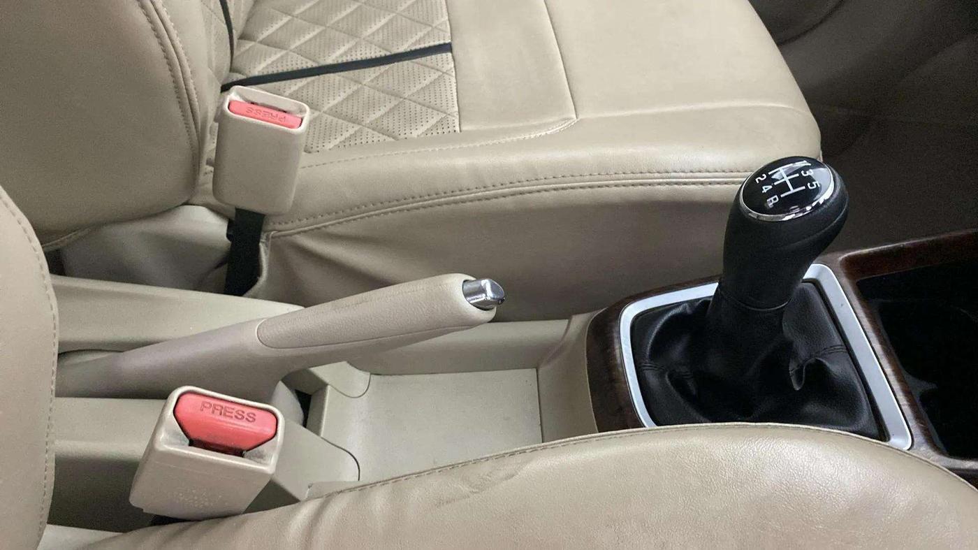 2018 Maruti Dzire ZXI PLUS, Petrol, Manual, 82,752 km, Gear Lever