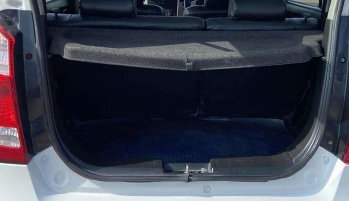 2014 Maruti Wagon R 1.0 VXI, Petrol, Manual, 23,802 km, Boot Inside