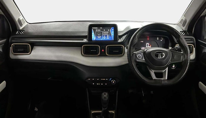 2024 Tata PUNCH ACCOMPLISHED DAZZLE SUNROOF CNG MT, CNG, Manual, 25,480 km, Dashboard