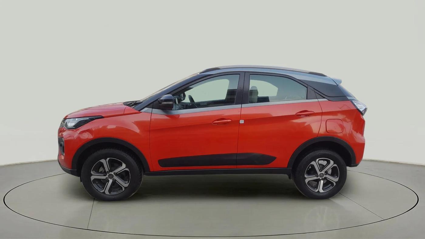 2022 Tata NEXON XZA PLUS PETROL DUAL TONE, Petrol, Automatic, 5,827 km, Left Side