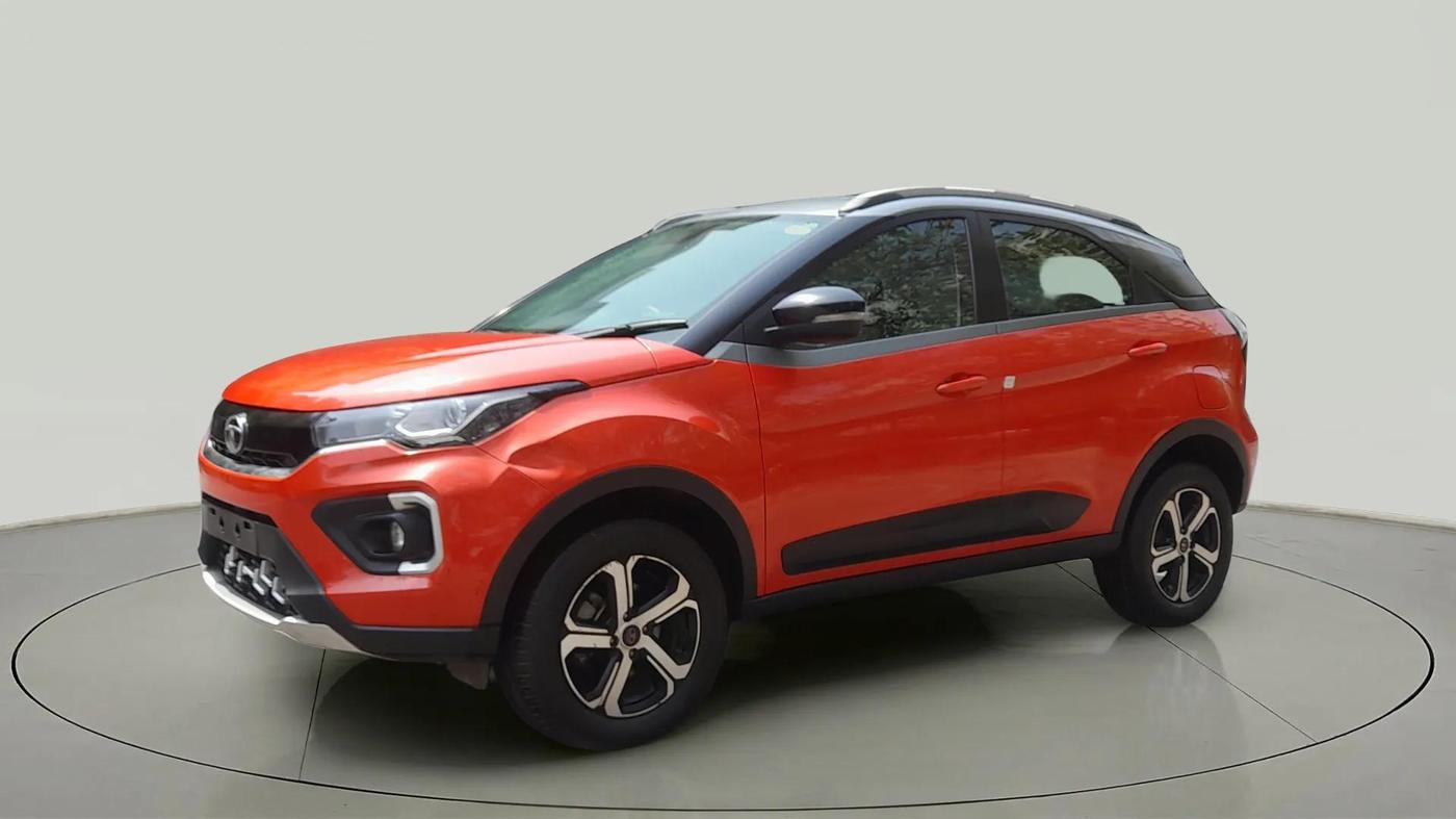 2022 Tata NEXON XZA PLUS PETROL DUAL TONE, Petrol, Automatic, 5,827 km, Left Front Diagonal