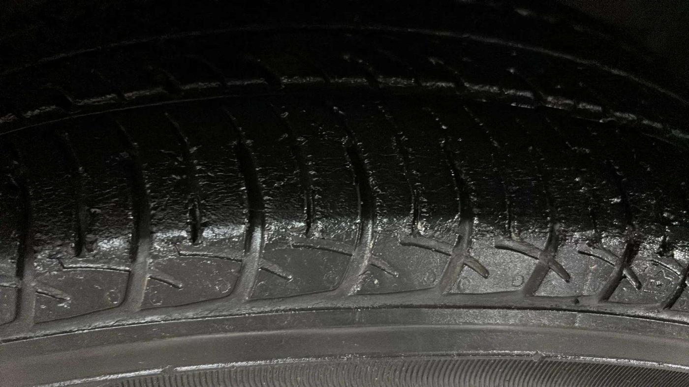 2021 Maruti New Wagon-R ZXI 1.2 AMT, Petrol, Automatic, 43,437 km, Right Front Tyre Tread