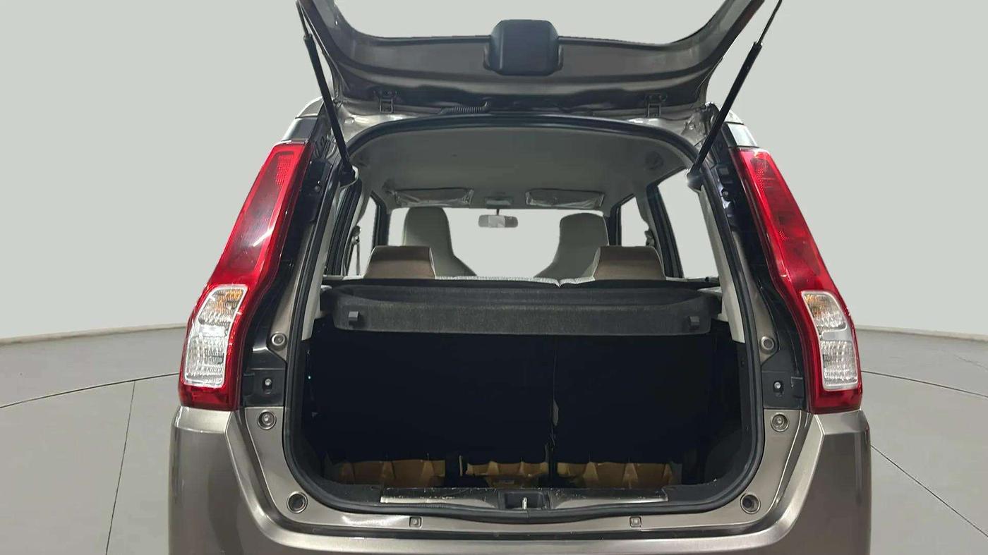 2021 Maruti New Wagon-R ZXI 1.2 AMT, Petrol, Automatic, 43,437 km, Boot Inside