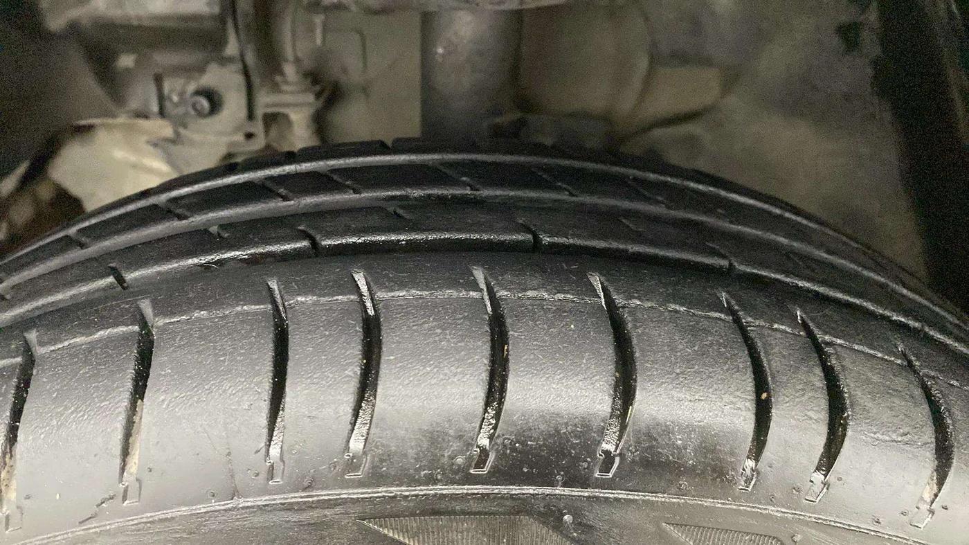 2017 Tata Tiago XM PETROL, Petrol, Manual, 70,994 km, Left Front Tyre Tread