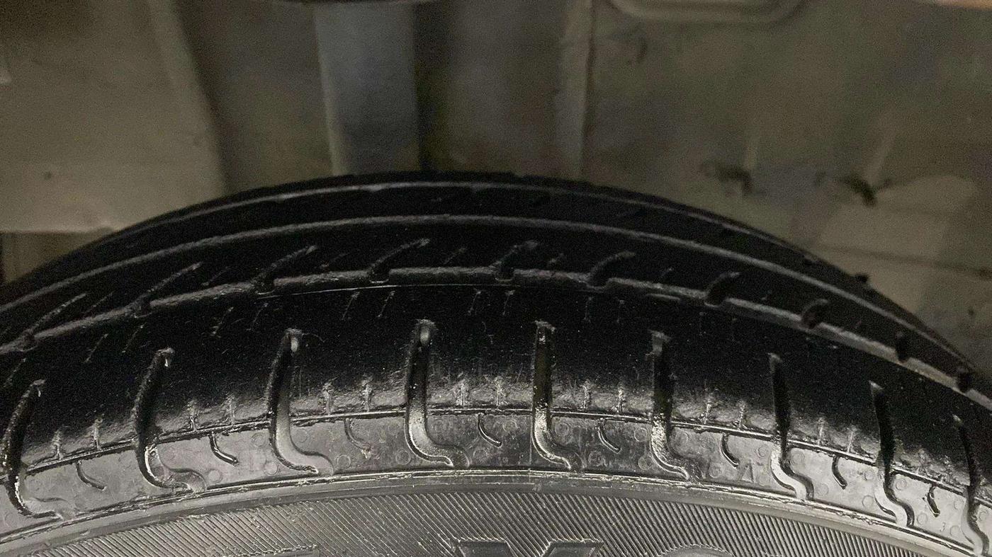 2017 Tata Tiago XM PETROL, Petrol, Manual, 70,994 km, Right Rear Tyre Tread