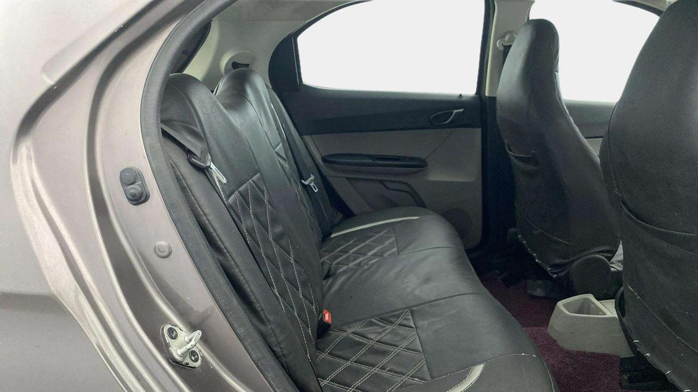2017 Tata Tiago XM PETROL, Petrol, Manual, 70,994 km, Right Side Rear Door Cabin