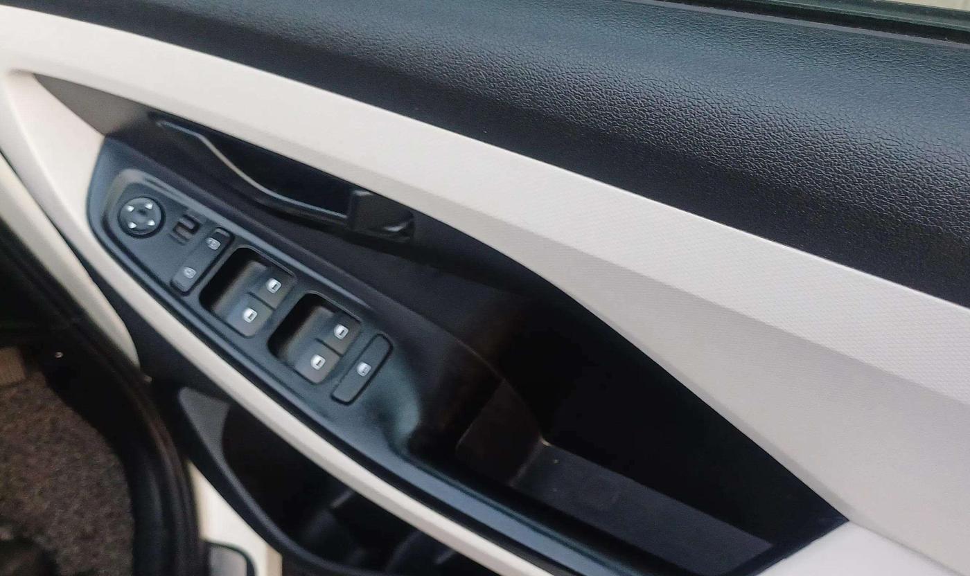 2021 Hyundai Creta EX 1.5 DIESEL, Diesel, Manual, 26,998 km, Driver Side Door Panels Control